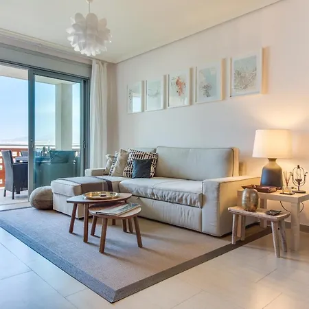 Architect's Beach Apartment *